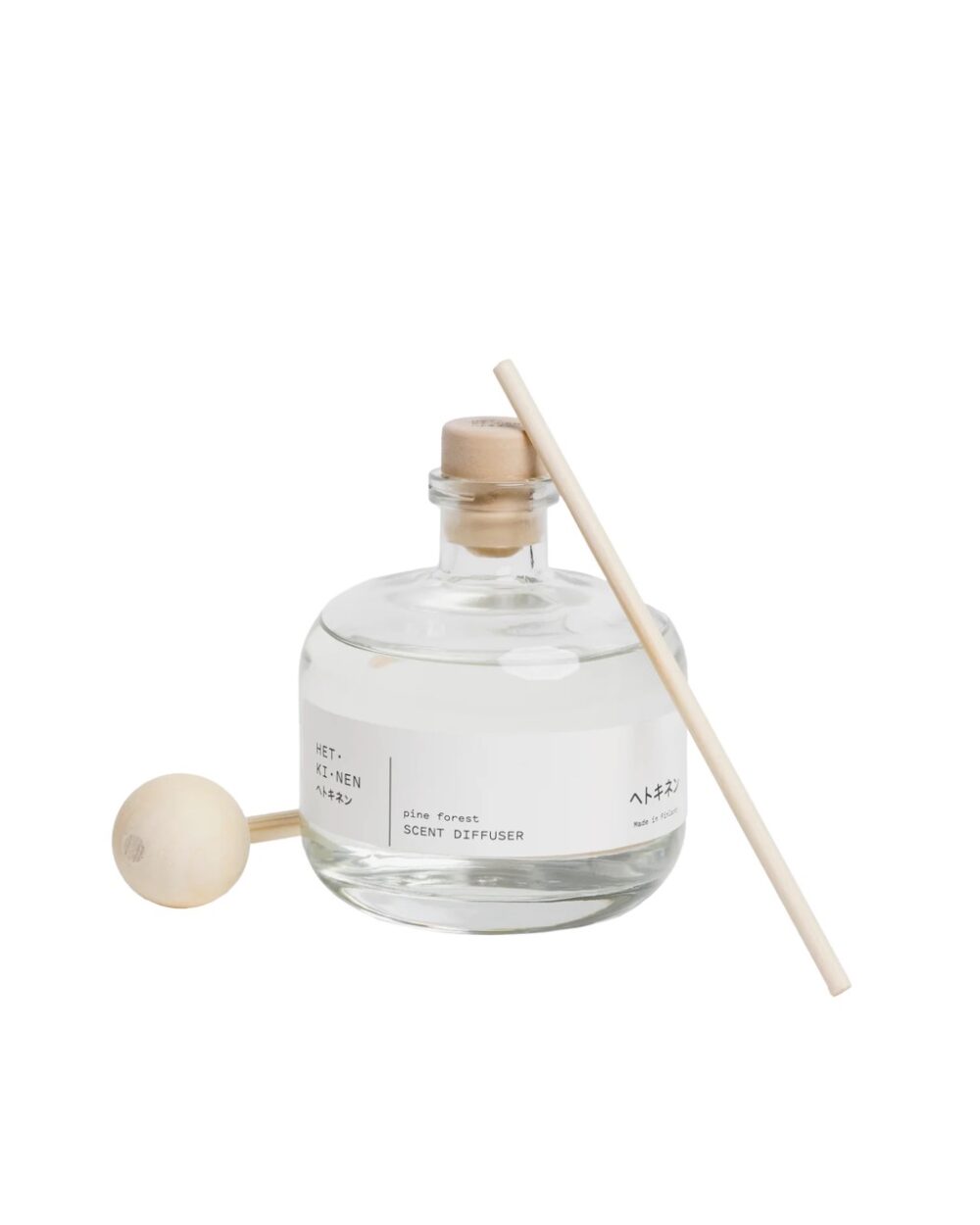 Hetkinen Scent Diffuser - Pine Forest: A 100ml diffuser with the velvety essence of a classic wood fragrance.