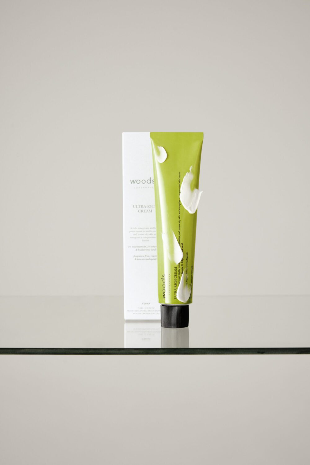 Ultra-Rich Cream: A nourishing and moisturizing face cream for dry to very dry skin.